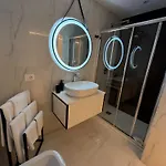 Luxury Station *