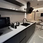 Luxury Station *