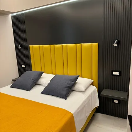 Luxury Station Apartment